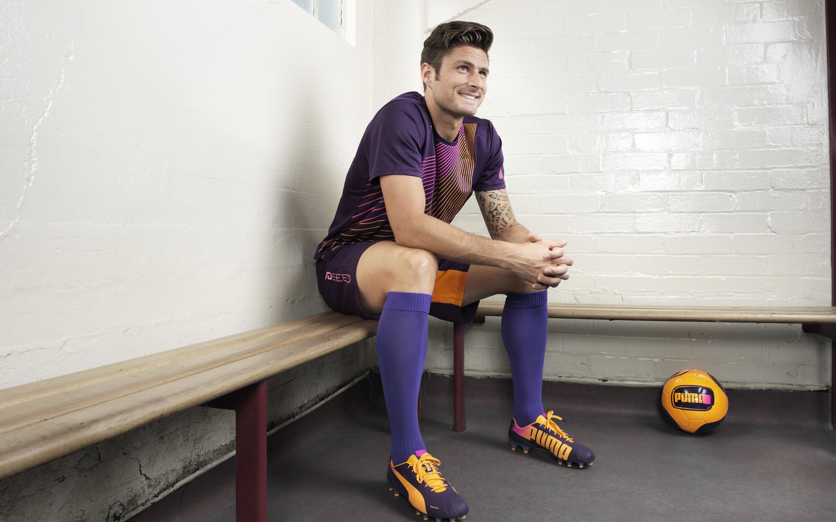 九游网-关注——足球裁判员职业发展路径逐步完善，足球裁判员主要职责