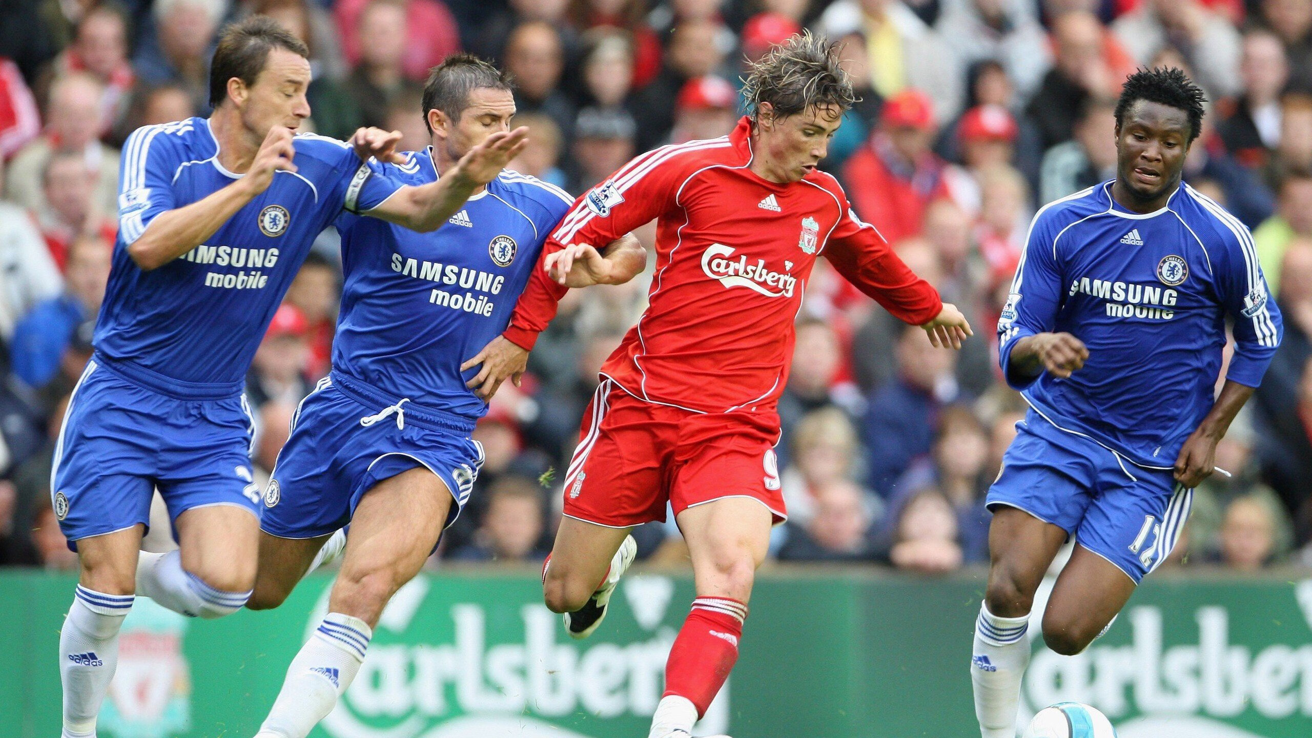 九游游戏-魔术师般的技艺：欧洲足球顶尖个人表演赏析，欧洲足坛上的魔咒